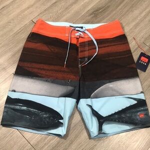 Cova NWT Heads‎ & Tails Board Shorts size 32